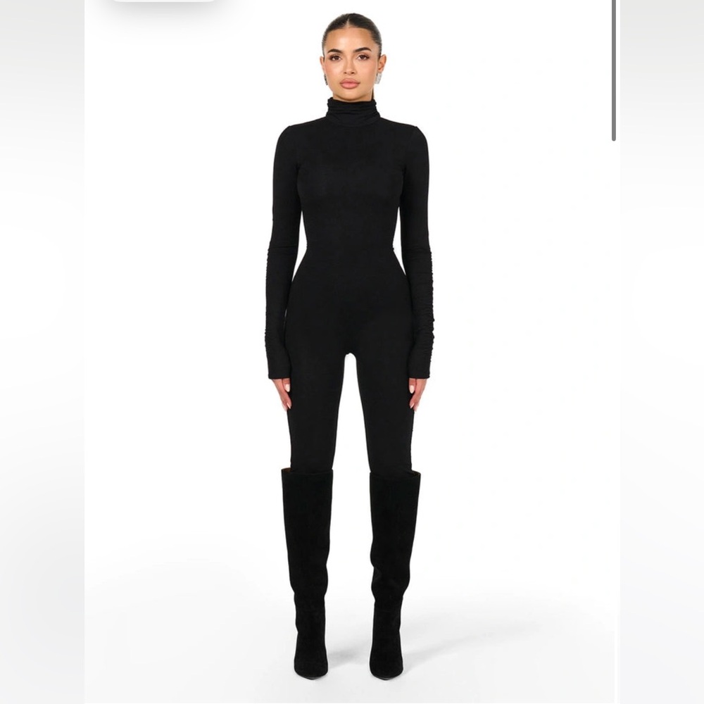 Naked Wardrobe Butter Turtleneck Jumpsuit Sz M